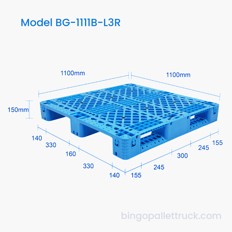 Plastikowa prowadnica do 3 palet 1100x1100 mm ze wzmocnieniem stalowym dla logistyki